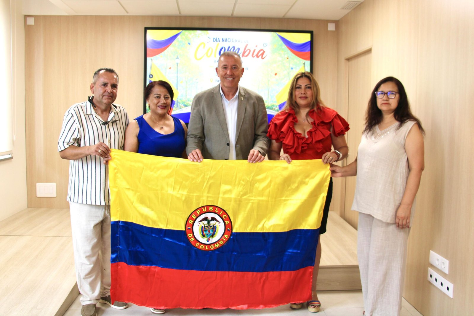 Castellón presenta los actos del Día Nacional de Colombia que se celebrará este sábado en el paseo Ribalta